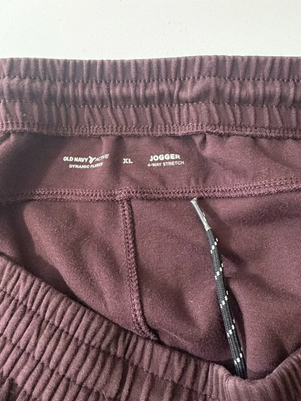Old Navy Active Dynamic Fleece 4-Way Stretch Joggers Burgundy Mens Size XL
